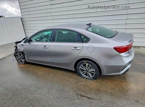 3KPF24AD7PE526432 2023 KIA FORTE Silver Trasero izquierdo