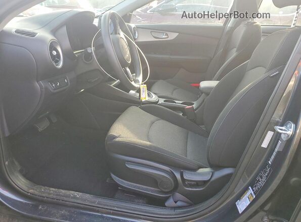 3KPF24AD7RE709929 2024 KIA FORTE Серый Вид салона спереди