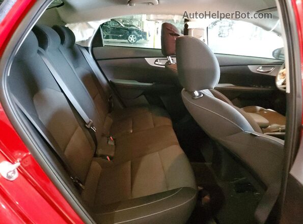 3KPF24AD7RE791452 2024 KIA FORTE Красный Вид задних сидений