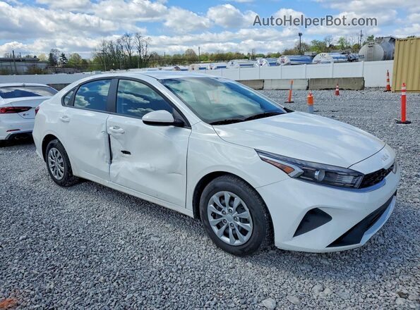 3KPF24AD7RE826765 2024 KIA FORTE Белый Передняя правая четверть