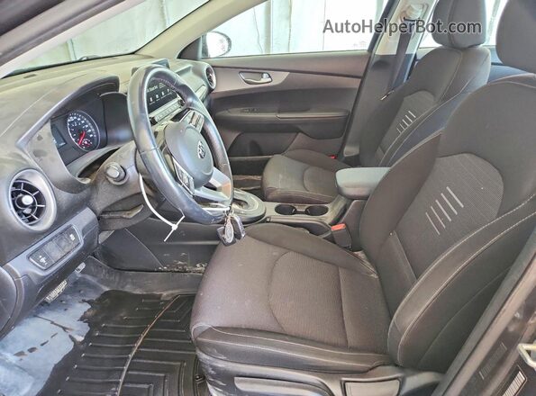 3KPF24AD8LE157123 2020 KIA FORTE Черный Вид салона спереди