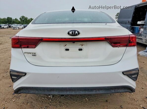 3KPF24AD8ME265811 2021 KIA FORTE White Вид ззаду