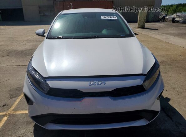 3KPF24AD8RE706151 2024 KIA FORTE White წინა ხედი