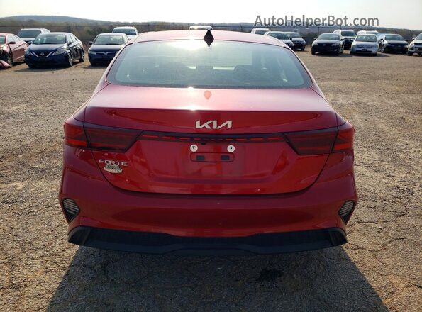 3KPF24AD8RE753454 2024 KIA FORTE Красный Вид сзади