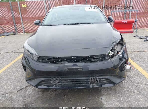 3KPF24AD8RE825107 2024 KIA FORTE Черный Вид спереди