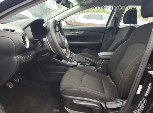 3KPF24AD9LE167854 2020 KIA FORTE Черный Вид салона спереди