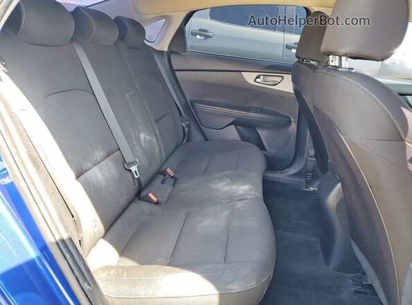 3KPF24AD9ME354299 2021 KIA FORTE Синий Вид задних сидений