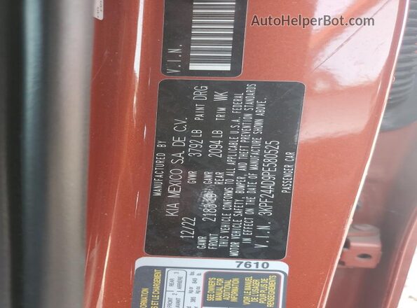 3KPF24AD9PE580525 2023 KIA FORTE Orange Widok komory silnika