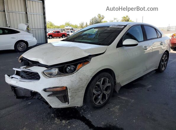 3KPF24ADXKE019520 2019 KIA FORTE Белый Передняя левая четверть