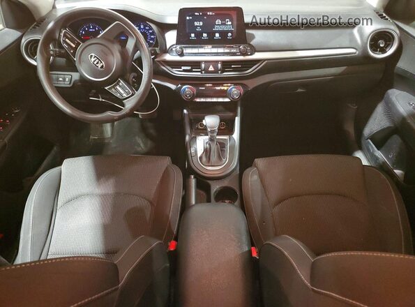 3KPF24ADXKE085663 2019 KIA FORTE Белый Вид панели приборов