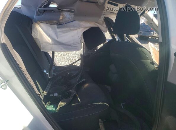 3KPF24ADXRE811581 2024 KIA FORTE White Widok tylnych siedzeń