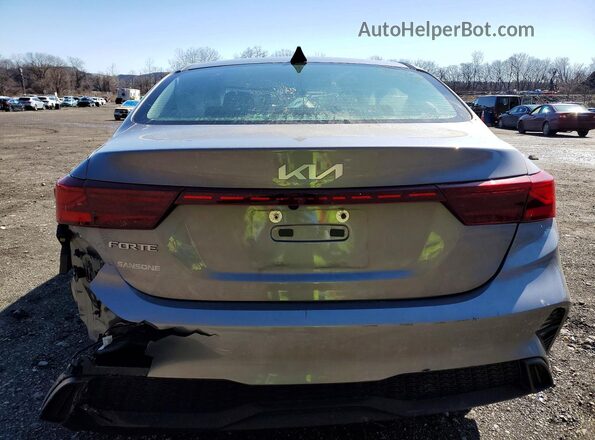 3KPF24ADXRE828929 2024 KIA FORTE Серый Вид сзади