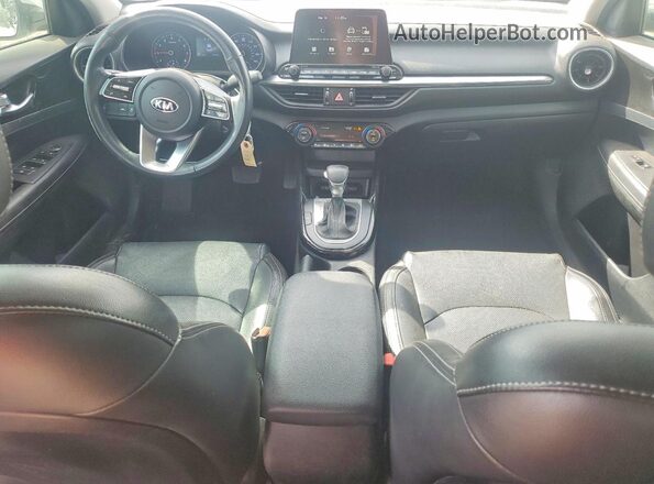 3KPF34AD2KE049656 2019 KIA FORTE Белый Вид панели приборов