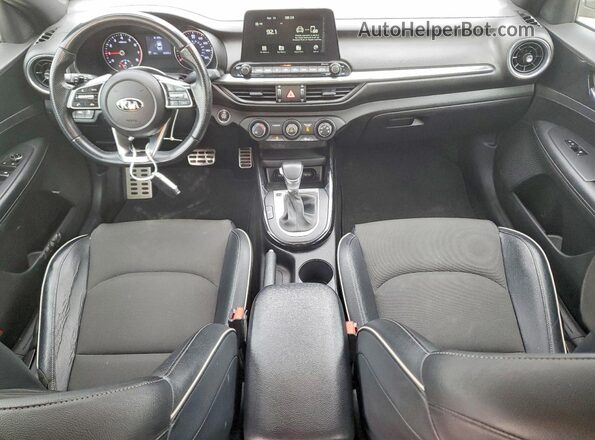 3KPF34AD3ME340704 2021 KIA FORTE Серый Вид панели приборов
