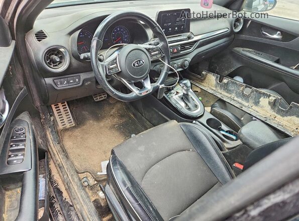 3KPF34AD4LE178953 2020 KIA FORTE Черный Вид панели приборов