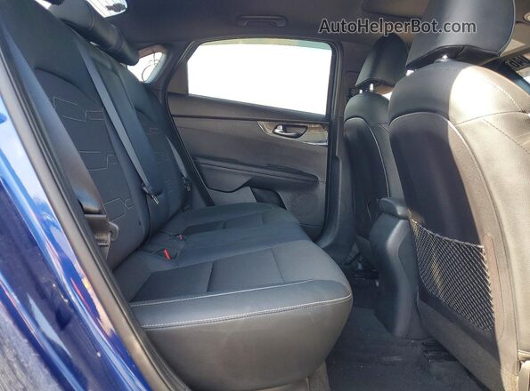 3KPF34AD5LE243552 2020 KIA FORTE Blue Widok tylnych siedzeń