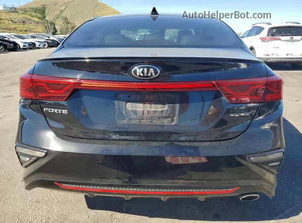 3KPF34AD5ME361750 2021 KIA FORTE Черный Вид сзади