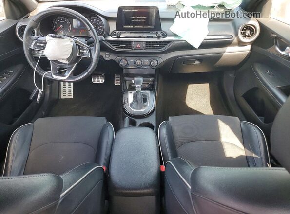 3KPF34AD6LE176878 2020 KIA FORTE Черный Вид панели приборов
