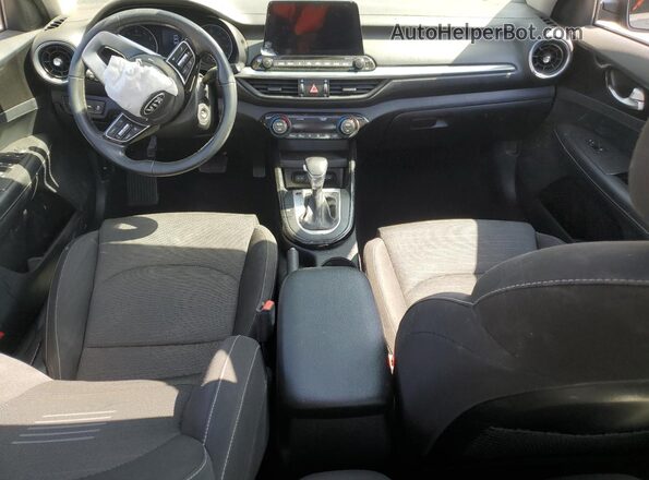 3KPF34ADXKE025153 2019 KIA FORTE Черный Вид панели приборов