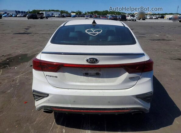 3KPF44AC2ME288955 2021 KIA FORTE Белый Вид сзади