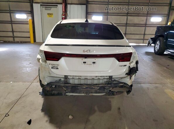3KPF54AD0PE648377 2023 KIA FORTE White Vista trasera