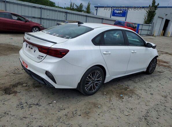 3KPF54AD2PE645268 2023 KIA FORTE Белый Задняя правая четверть