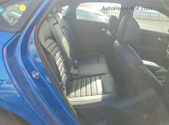 3KPF54AD3NE456366 2022 KIA FORTE Синий Вид задних сидений