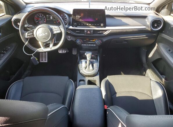 3KPF54AD5PE513623 2023 KIA FORTE Gray Vista del salpicadero