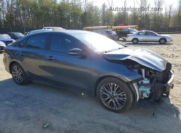 3KPF54AD5PE513623 2023 KIA FORTE Gray Delantero derecho