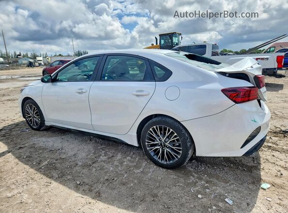 3KPF54AD5RE745108 2024 KIA FORTE White Tył lewy