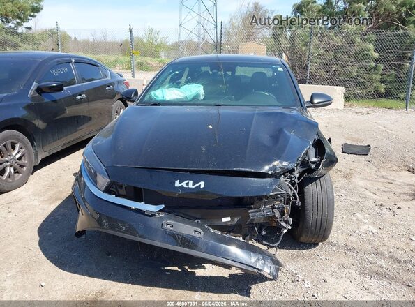 3KPF54AD8RE793864 2024 KIA FORTE Black Widok zestawu wskaźników