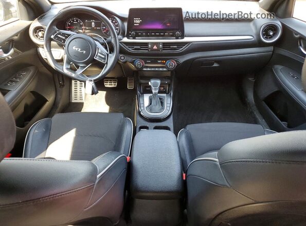 3KPF54AD9PE568110 2023 KIA FORTE Black Dashboard view