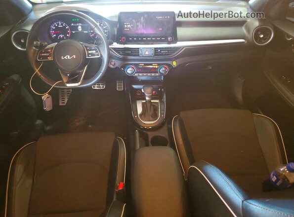 3KPF54AD9PE576790 2023 KIA FORTE Оранжевый Вид панели приборов