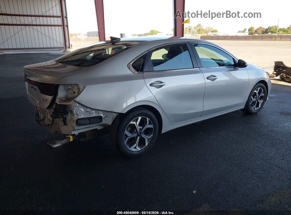 3KPF54ADXLE172035 2020 KIA FORTE Silver Tył prawy