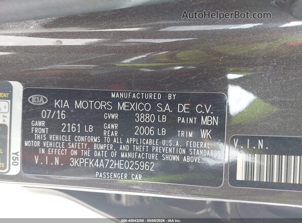 3KPFK4A72HE025962 2017 KIA FORTE Gray Widok komory silnika
