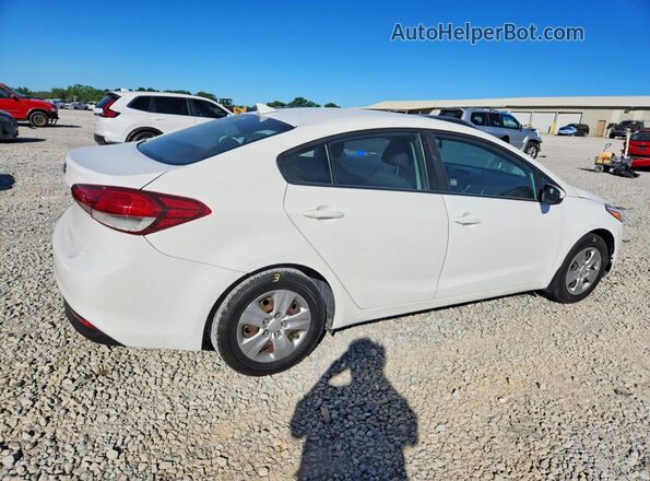 3KPFK4A73HE055665 2017 KIA FORTE Белый Задняя правая четверть