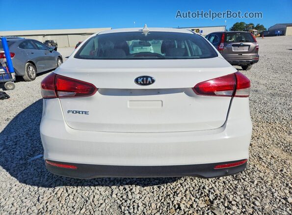 3KPFK4A73HE055665 2017 KIA FORTE Белый Вид сзади