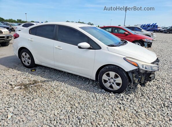 3KPFK4A74HE069526 2017 KIA FORTE Белый Передняя правая четверть
