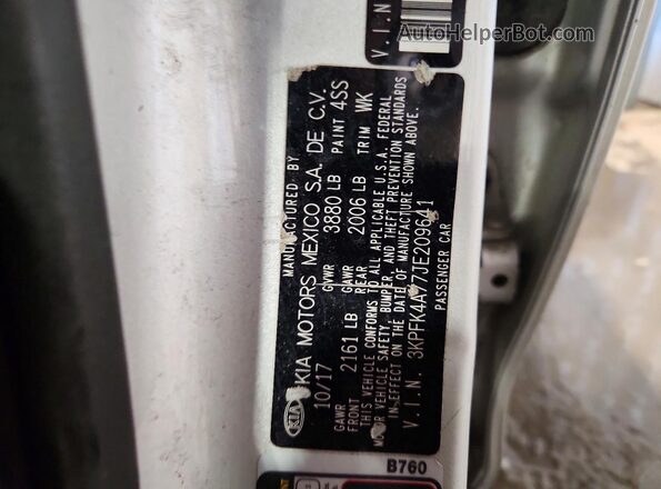 3KPFK4A77JE209641 2018 KIA FORTE Silver Շարժիչի բաժամունքի տեսք