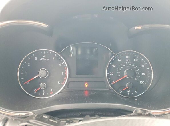 3KPFK4A7XHE094012 2017 KIA FORTE Белый Вид щитка приборов