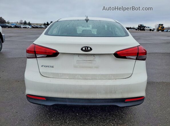 3KPFK4A7XHE094012 2017 KIA FORTE Белый Вид сзади