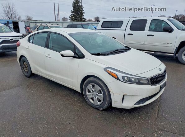 3KPFK4A7XHE094012 2017 KIA FORTE Белый Передняя правая четверть