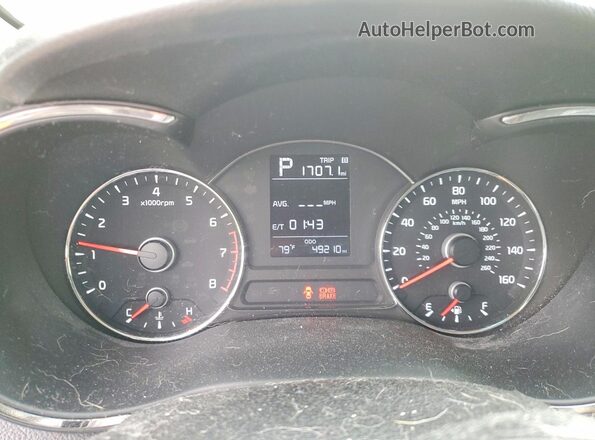 3KPFK4A7XHE144178 2017 KIA FORTE Белый Вид щитка приборов