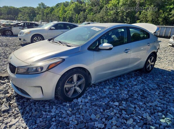 3KPFL4A71JE220146 2018 KIA FORTE Silver წინა მარცხენა ხედი სამი მეოთხედიდან