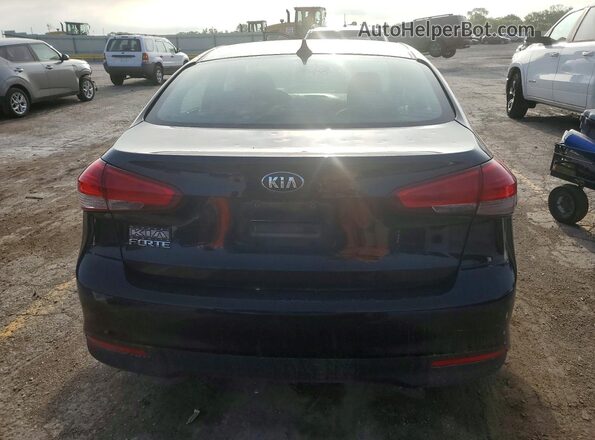 3KPFL4A72HE012271 2017 KIA FORTE Черный Вид сзади