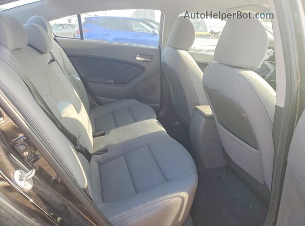 3KPFL4A72HE012271 2017 KIA FORTE Черный Вид задних сидений