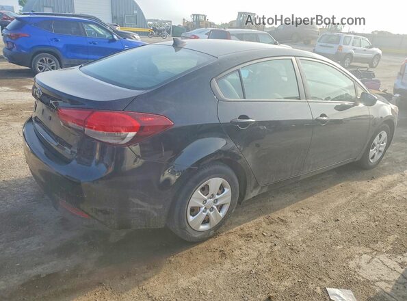 3KPFL4A72HE012271 2017 KIA FORTE Черный Задняя правая четверть