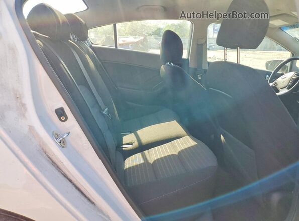 3KPFL4A75HE013429 2017 KIA FORTE Белый Вид задних сидений