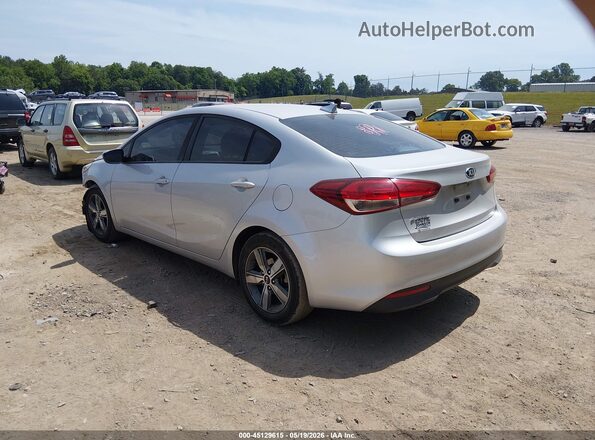 3KPFL4A78JE200461 2018 KIA FORTE Silver Trasero izquierdo