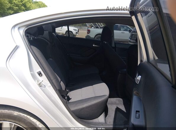 3KPFL4A78JE200461 2018 KIA FORTE Silver Vista de la etiqueta del VIN